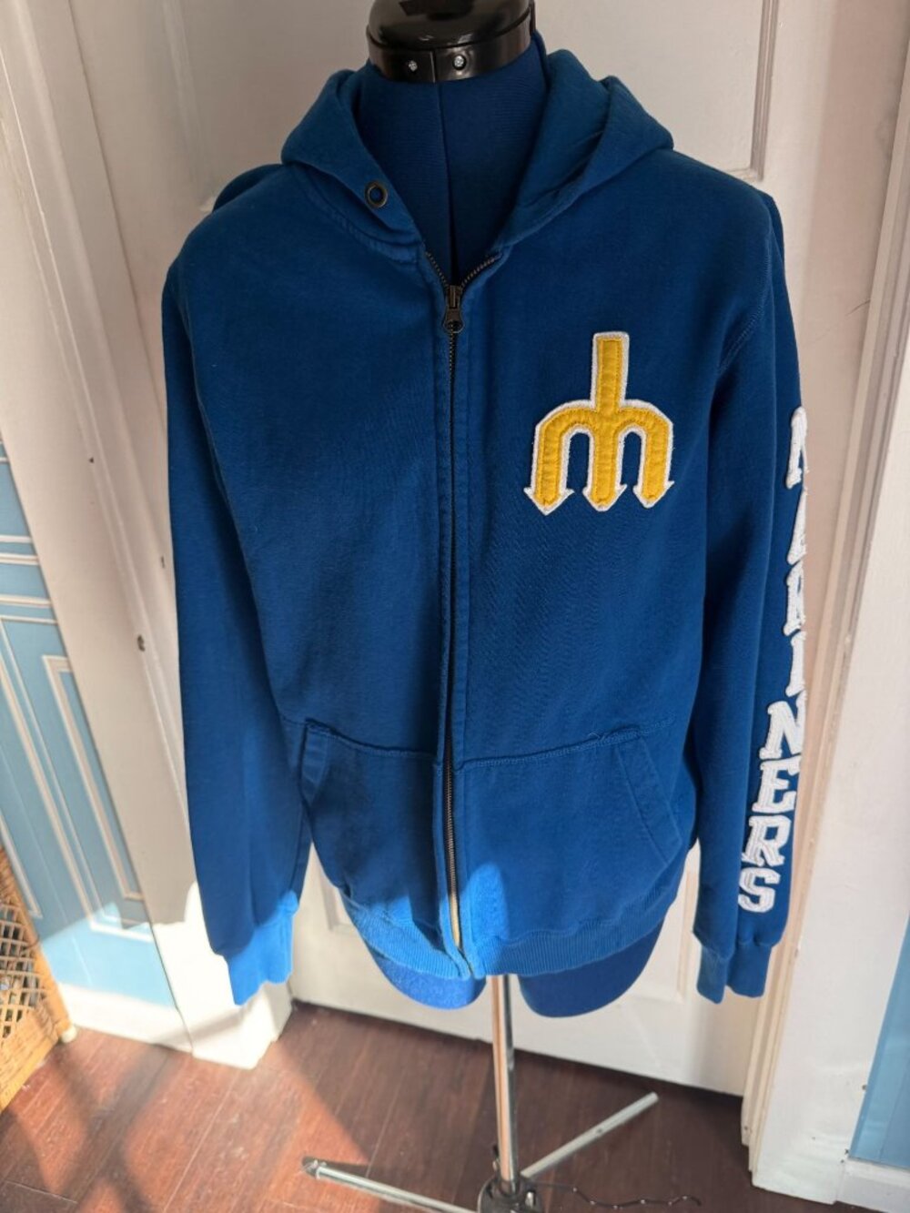 Seattle Mariners Vintage-Inspired Full Zip Hoodie with Logo + Sleeve Detail XL